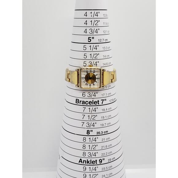 Shannons women's dress watch. Square face with gold bevel. Working watch - Picture 7 of 7